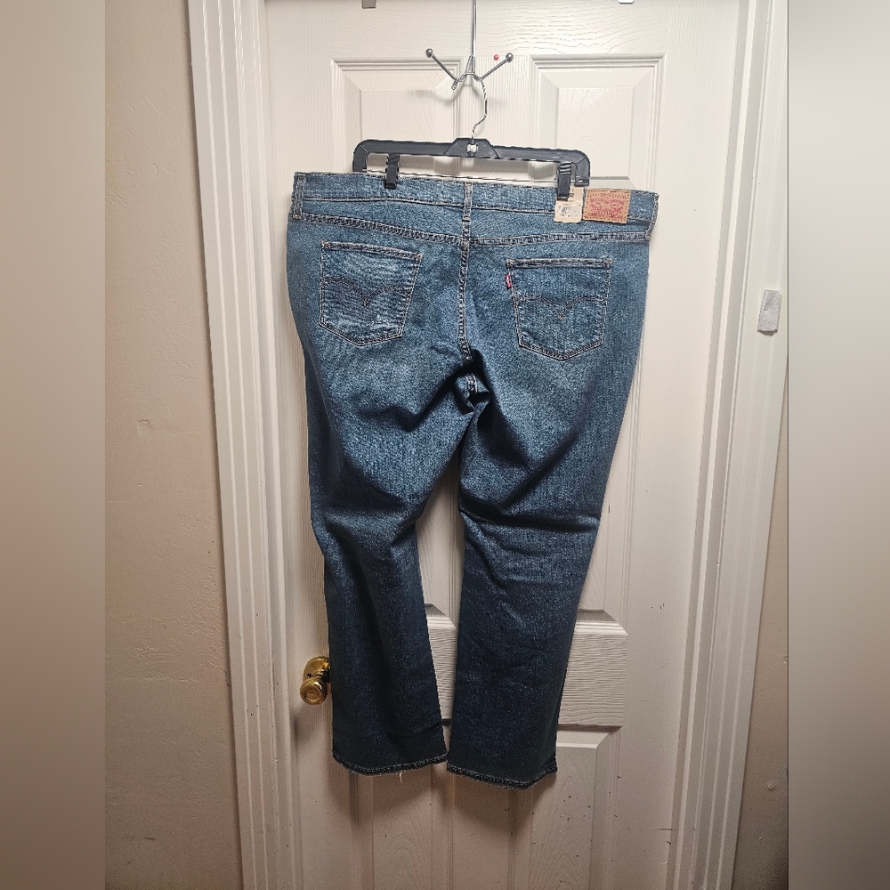 Levi’s Classic Straight Jeans Women’s 22W Light Blue Denim NWT Plus Size - Picture 8 of 12